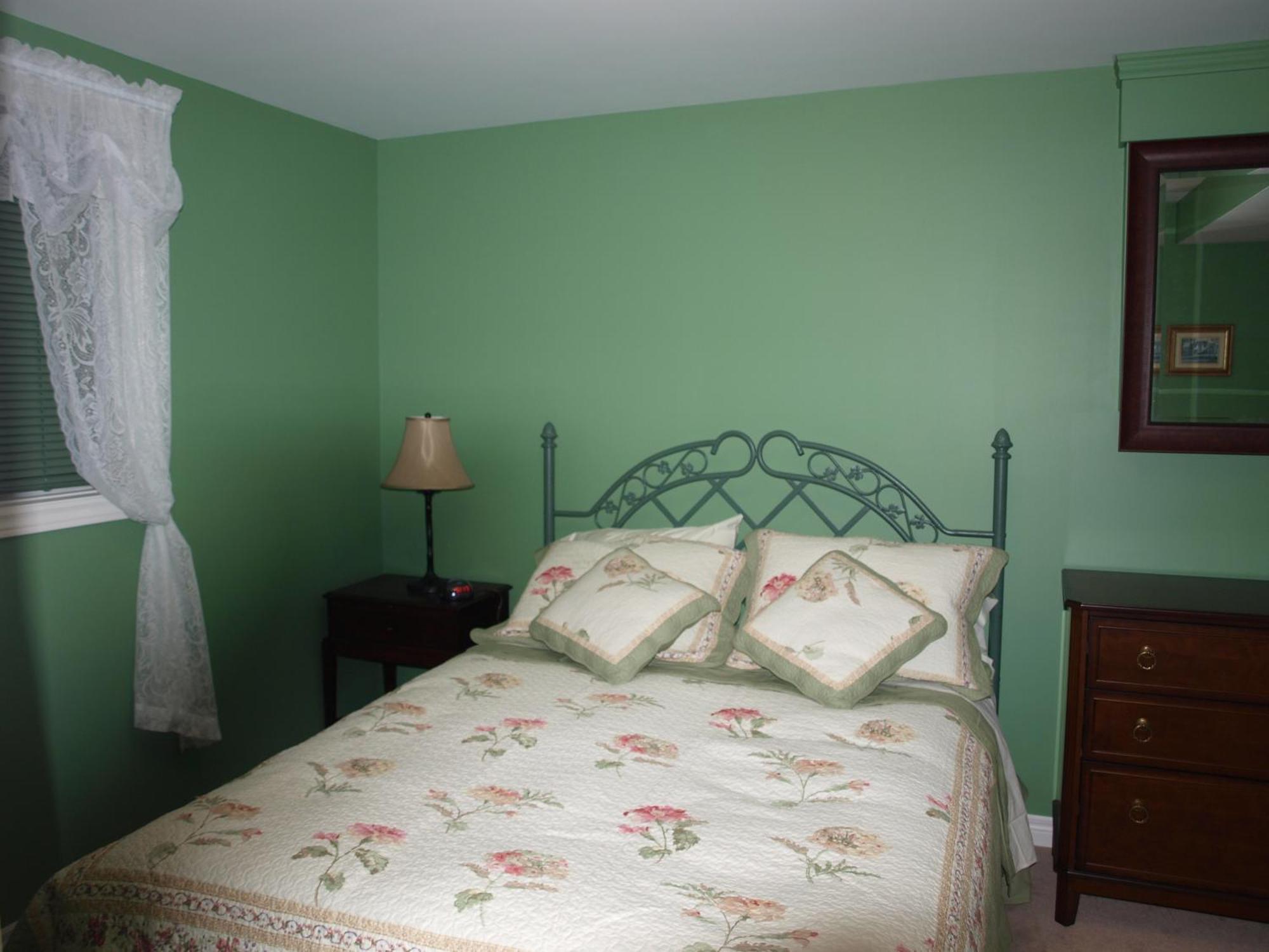 A Li'L Bit Of Eden Bed & Breakfast Niagara-on-the-Lake Oda fotoğraf